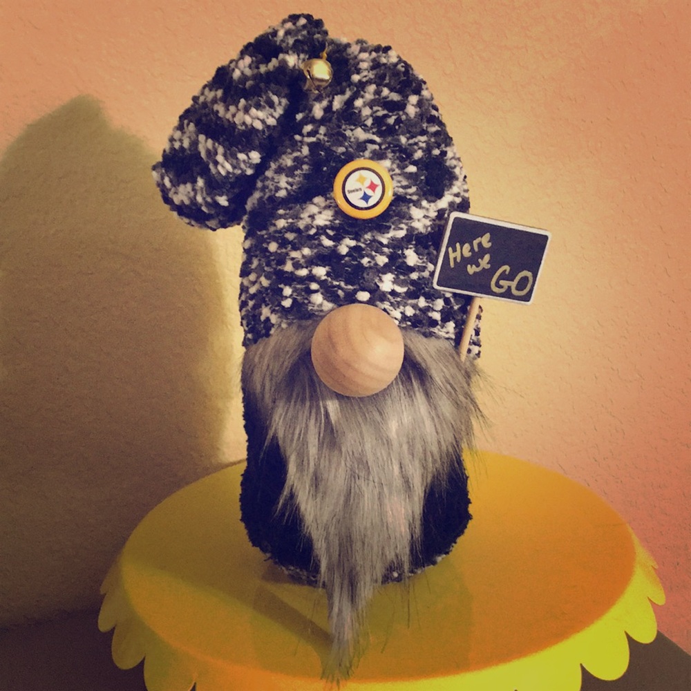 Gnome Steelers Theme
